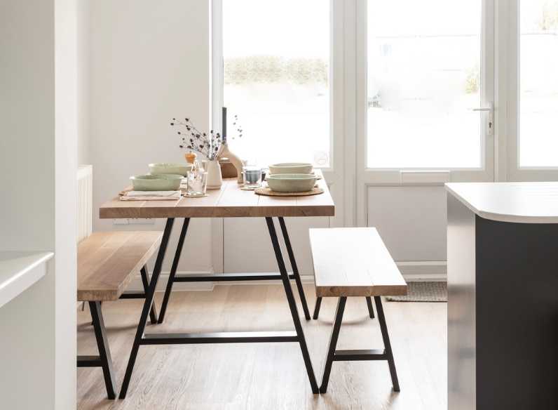 Is Solid Oak Good for Tables?